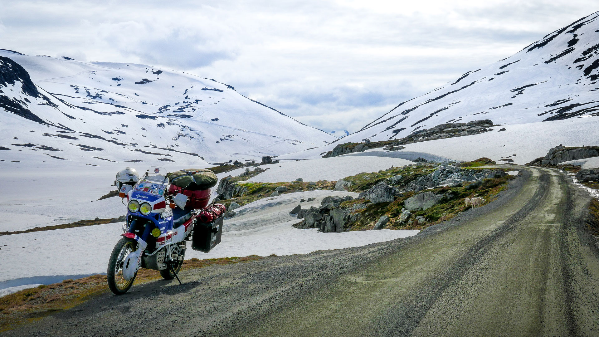 10-accessori-indispensabili-lunghi-viaggi-moto